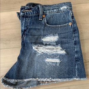 LUCKY BRAND DISTRESSED JEAN SHORTS SIZE 8 / 29